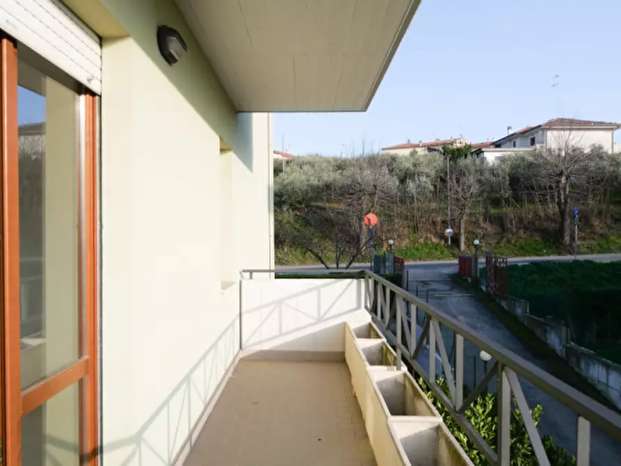 Immagine 22 di Appartamento in vendita  a Collecorvino