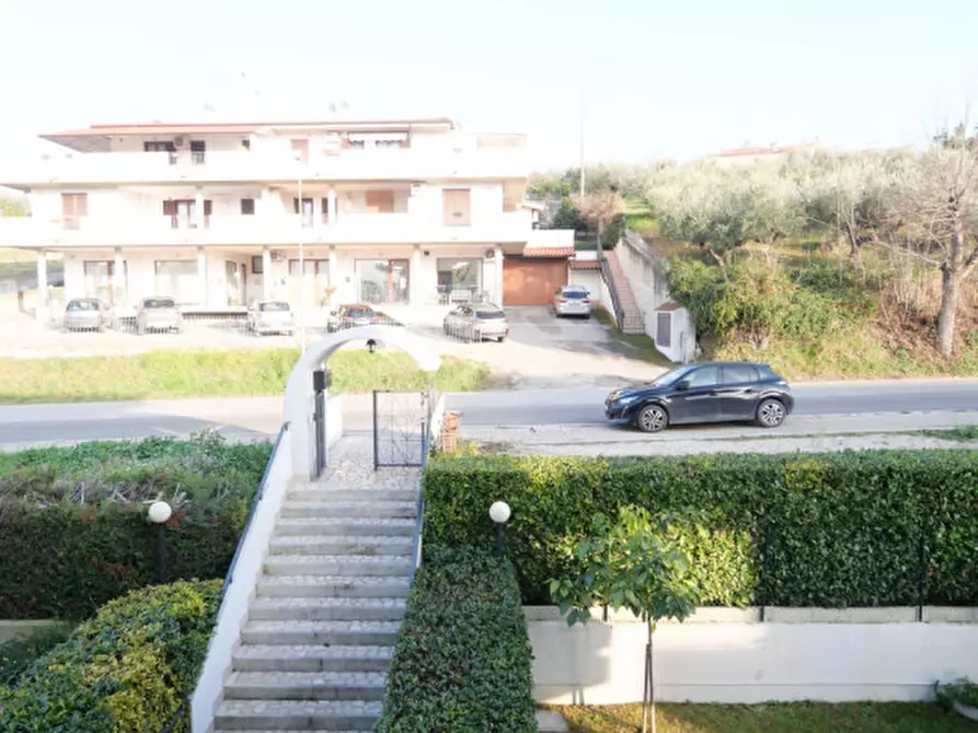 Immagine 28 di Appartamento in vendita  a Collecorvino