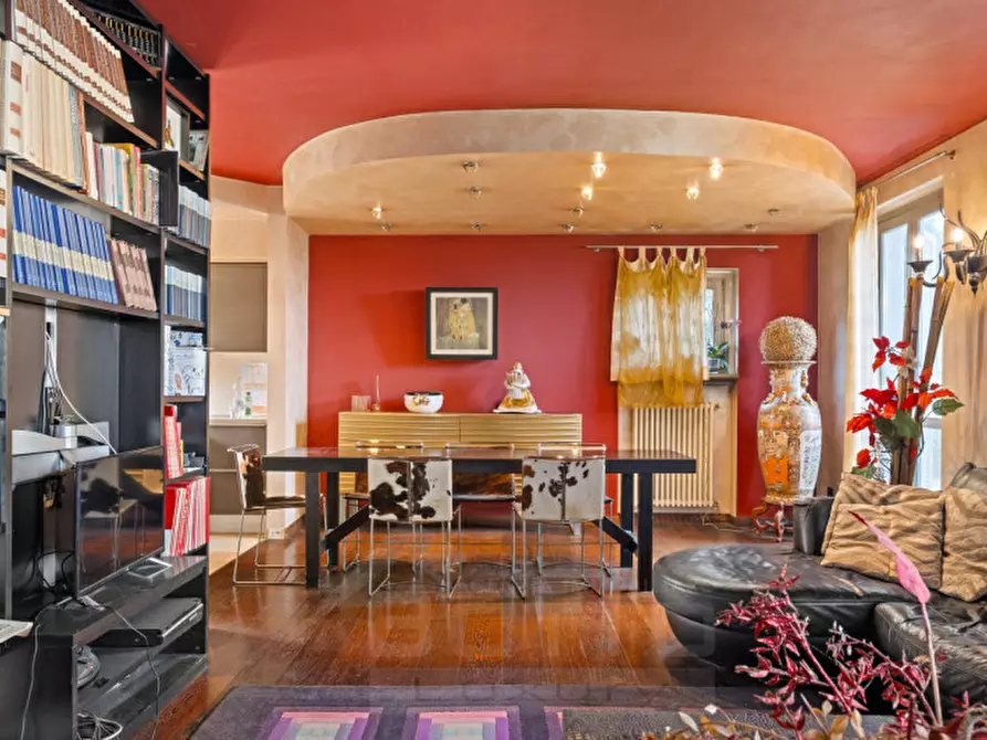 Immagine 4 di Villa in vendita  in Via Grigioni 44 a Arona