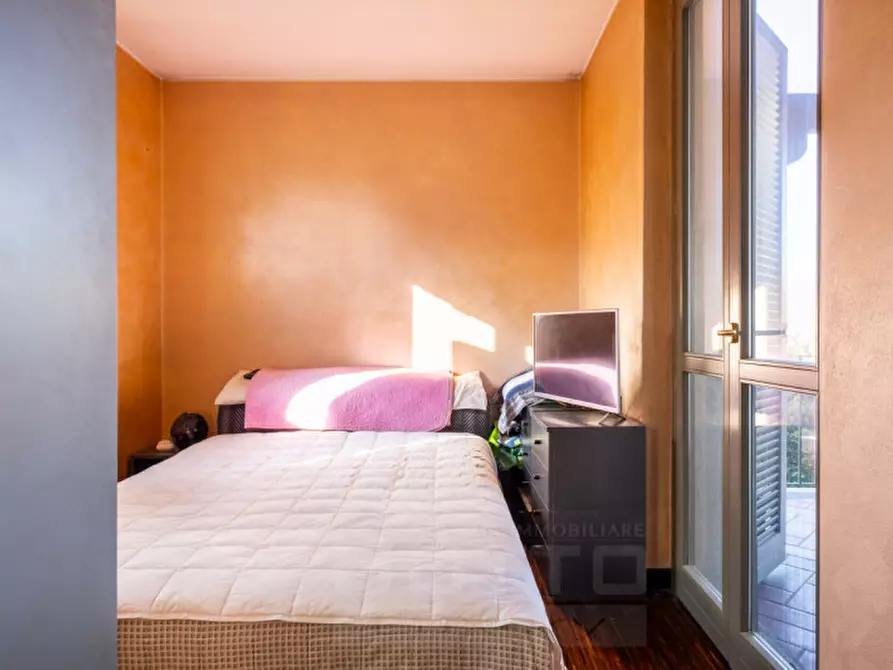 Immagine 15 di Villa in vendita  in Via Grigioni 44 a Arona