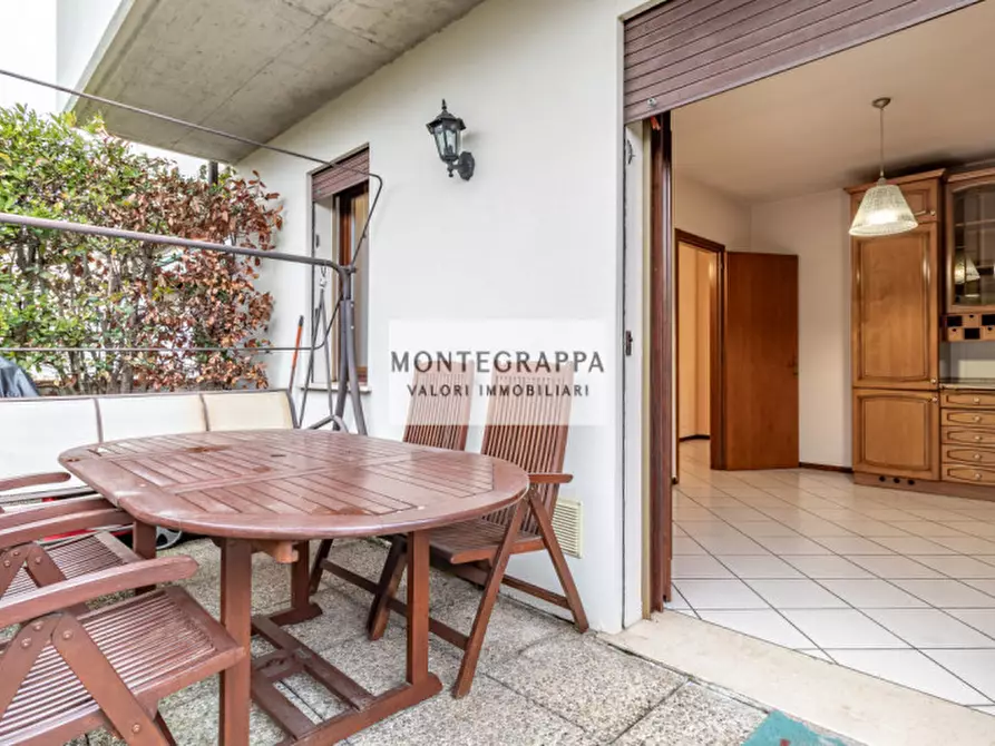 Immagine 4 di Casa trifamiliare in vendita  in Via Aldo Moro a Riese Pio x