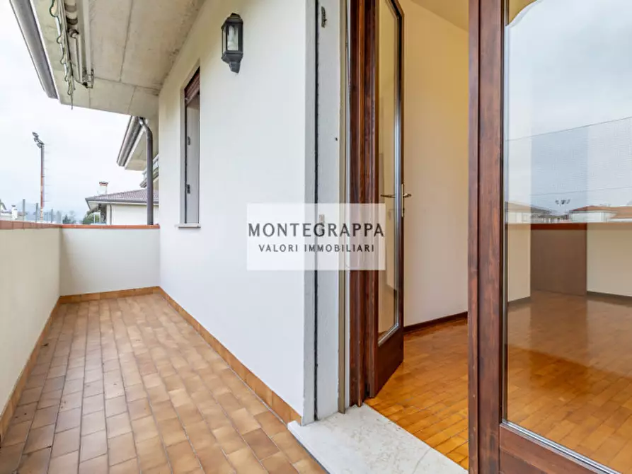 Immagine 13 di Casa trifamiliare in vendita  in Via Aldo Moro a Riese Pio x