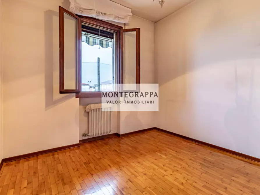 Immagine 14 di Casa trifamiliare in vendita  in Via Aldo Moro a Riese Pio x