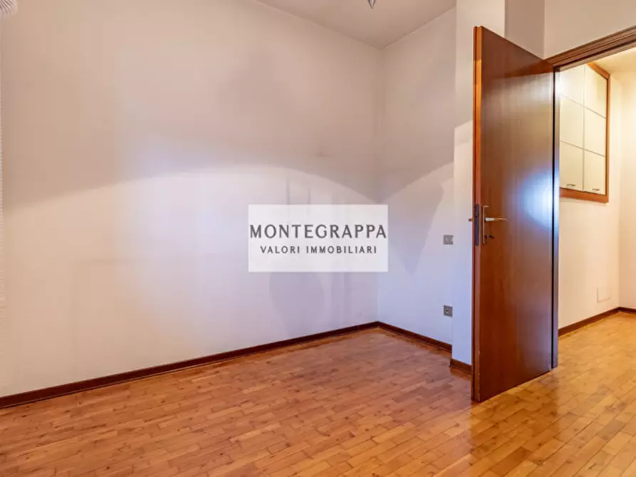 Immagine 18 di Casa trifamiliare in vendita  in Via Ex Internati a Riese Pio x