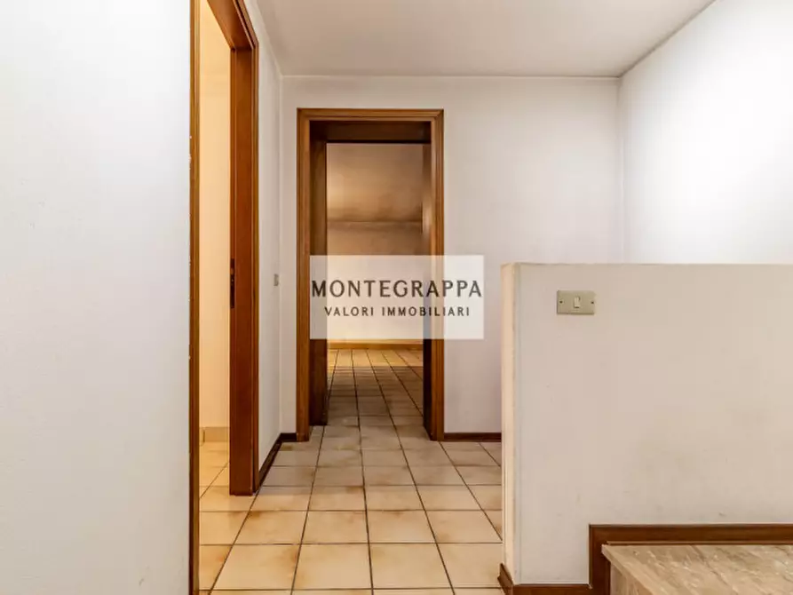 Immagine 19 di Casa trifamiliare in vendita  in Via Aldo Moro a Riese Pio x