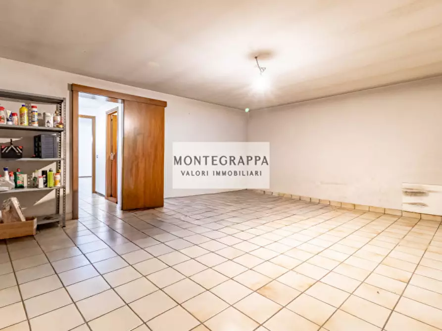 Immagine 22 di Casa trifamiliare in vendita  in Via Aldo Moro a Riese Pio x