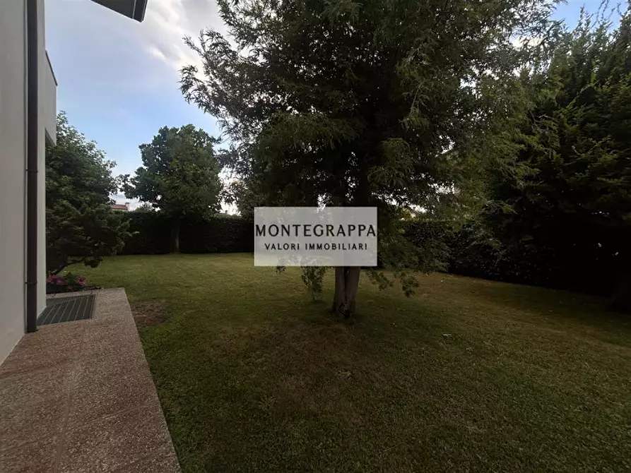 Immagine 28 di Casa trifamiliare in vendita  in Via Ex Internati a Riese Pio x