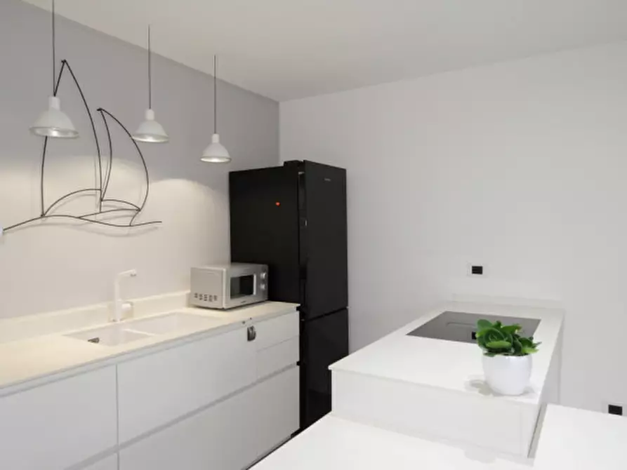 Immagine 1 di Appartamento in vendita  in Via Acquacorrente a Pescara