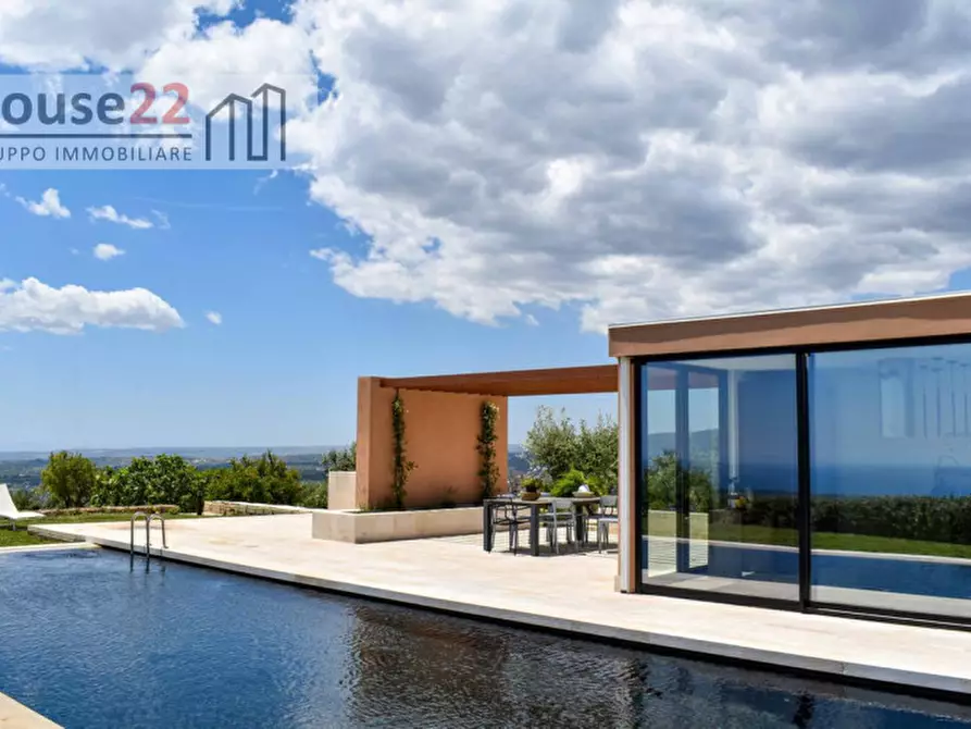 Immagine 1 di Villa in vendita  in Contrada Meti a Avola