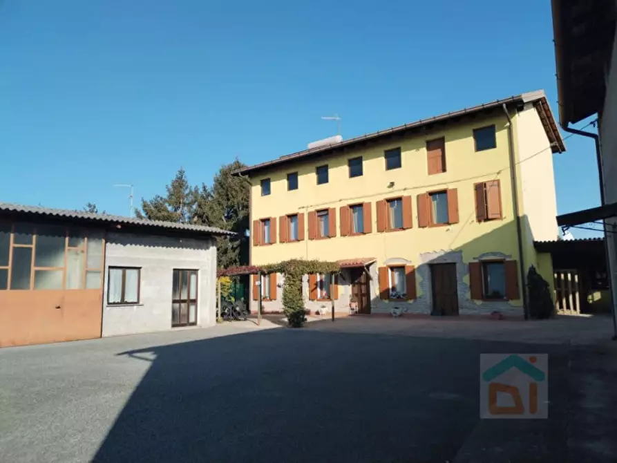 Immagine 2 di Rustico / casale in vendita  in via foscolo 12 a Campolongo Tapogliano