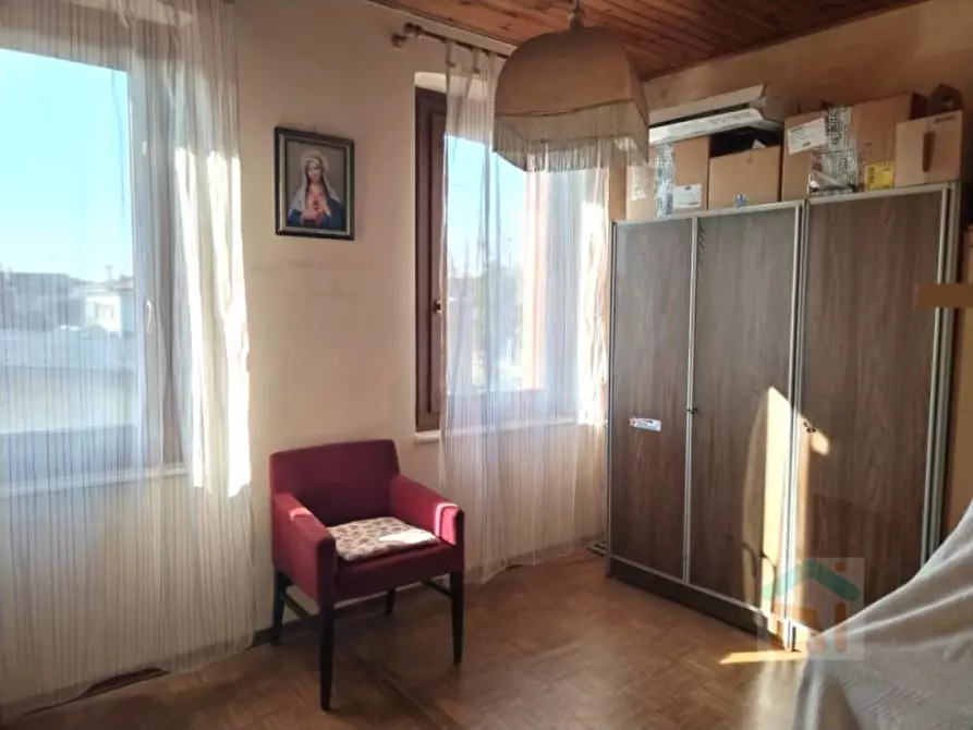 Immagine 33 di Rustico / casale in vendita  in via foscolo 12 a Campolongo Tapogliano