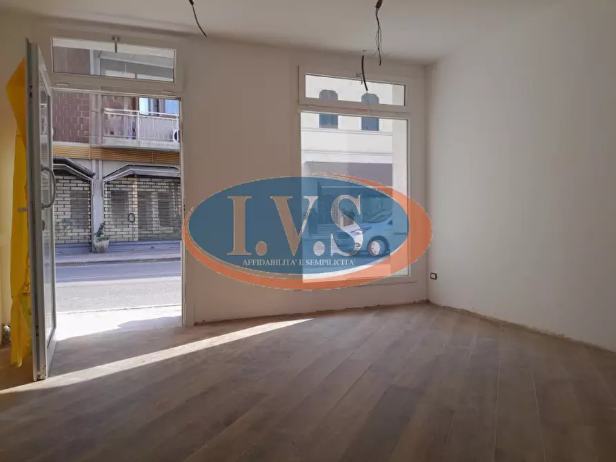 Immagine 1 di Attività commerciale in affitto  in via d. cattaneo 1 a Montegalda