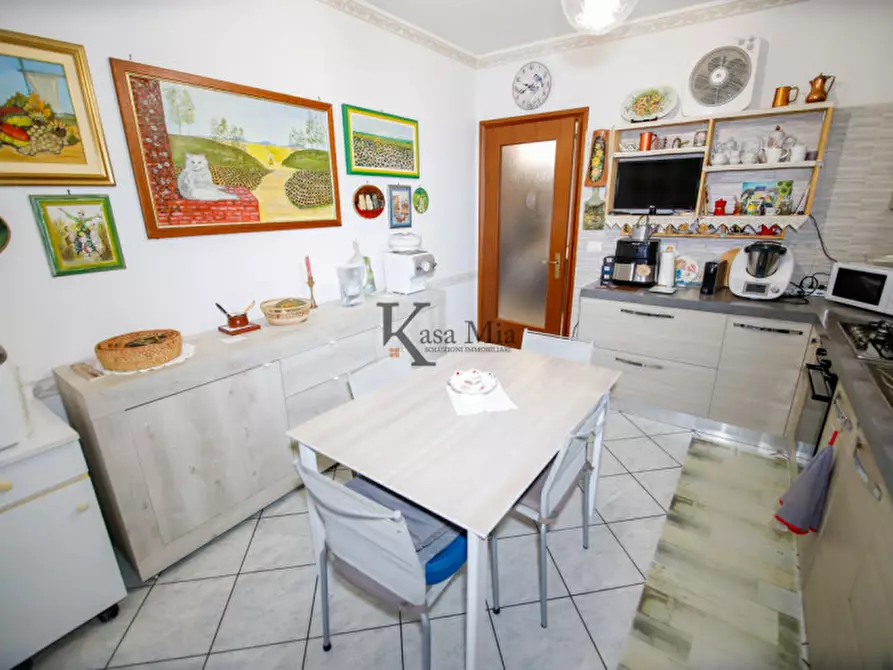 Immagine 6 di Appartamento in vendita  in via Vivaldi n.28 a Volpiano