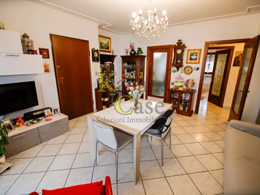 Immagine 8 di Appartamento in vendita  in via Vivaldi n.28 a Volpiano