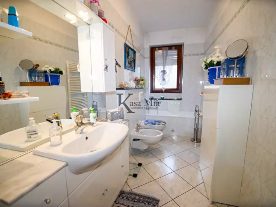 Immagine 10 di Appartamento in vendita  in via Vivaldi n.28 a Volpiano