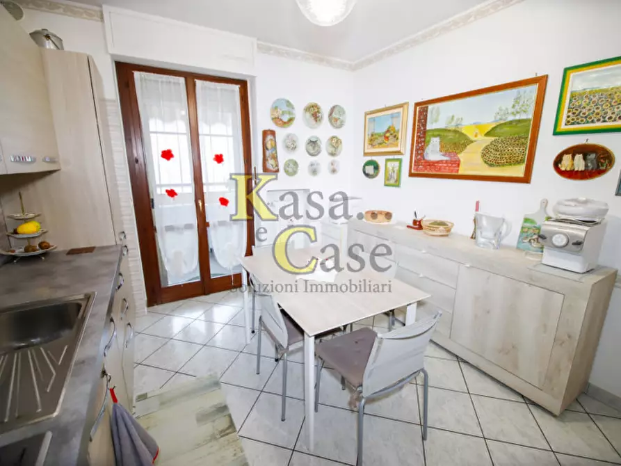 Immagine 14 di Appartamento in vendita  in via Vivaldi n.28 a Volpiano