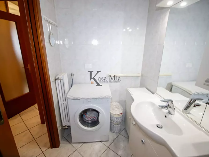 Immagine 16 di Appartamento in vendita  in via Vivaldi n.28 a Volpiano