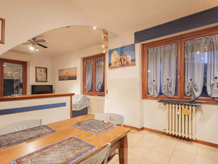 Immagine 1 di Appartamento in vendita  in Via monte pasubio 1 a Arona