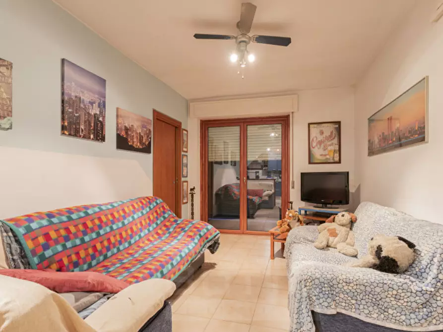 Immagine 2 di Appartamento in vendita  in Via monte pasubio 1 a Arona