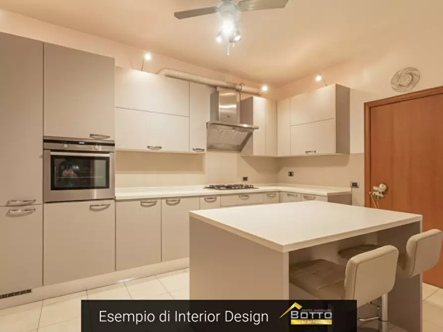 Immagine 6 di Appartamento in vendita  in Via monte pasubio 1 a Arona