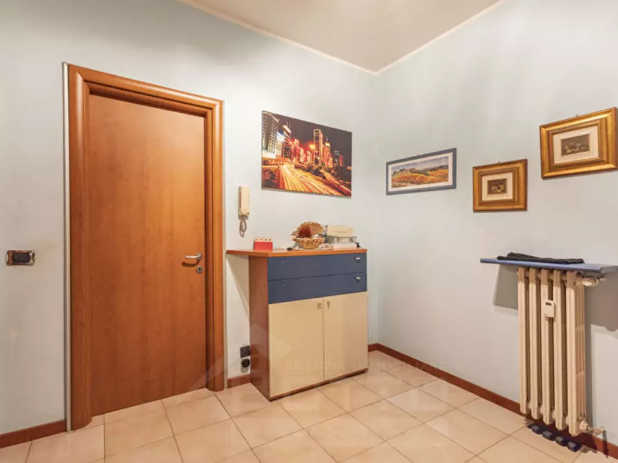 Immagine 11 di Appartamento in vendita  in Via monte pasubio 1 a Arona