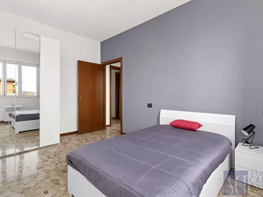 Immagine 3 di Camera in affitto  in Viale Famagosta a Milano