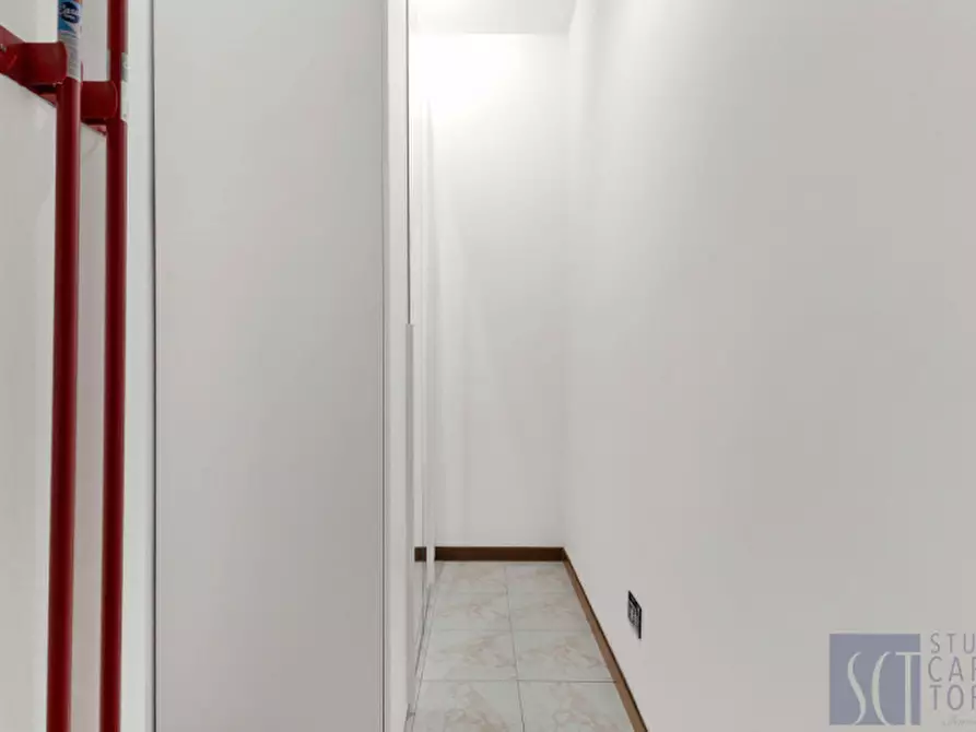 Immagine 13 di Camera in affitto  in Viale Famagosta a Milano