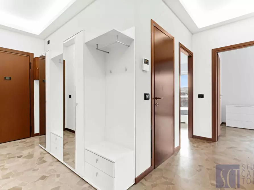 Immagine 14 di Camera in affitto  in Viale Famagosta a Milano