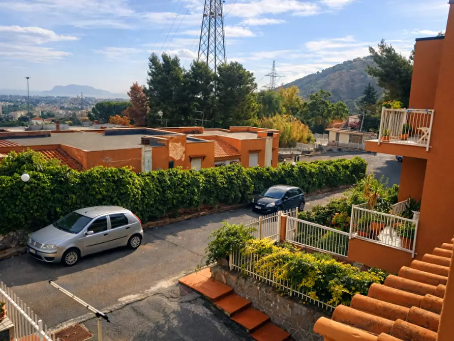 Immagine 2 di Villa in vendita  in Via Castellana a Palermo