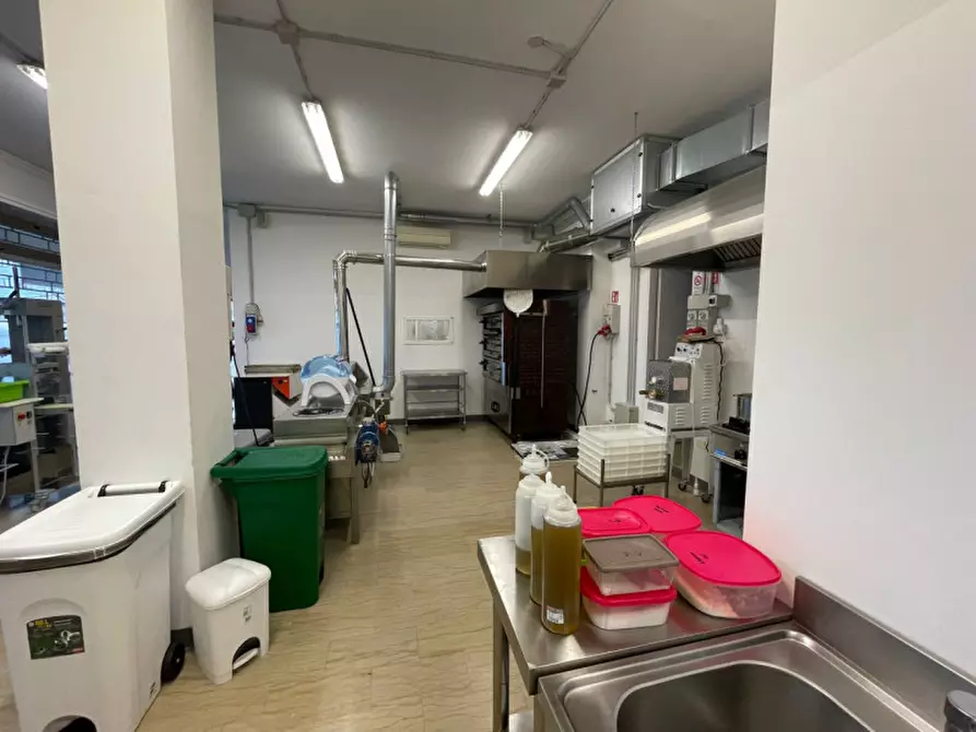 Immagine 8 di Attività commerciale in vendita  in Via della Provvidenza 78 a Rubano