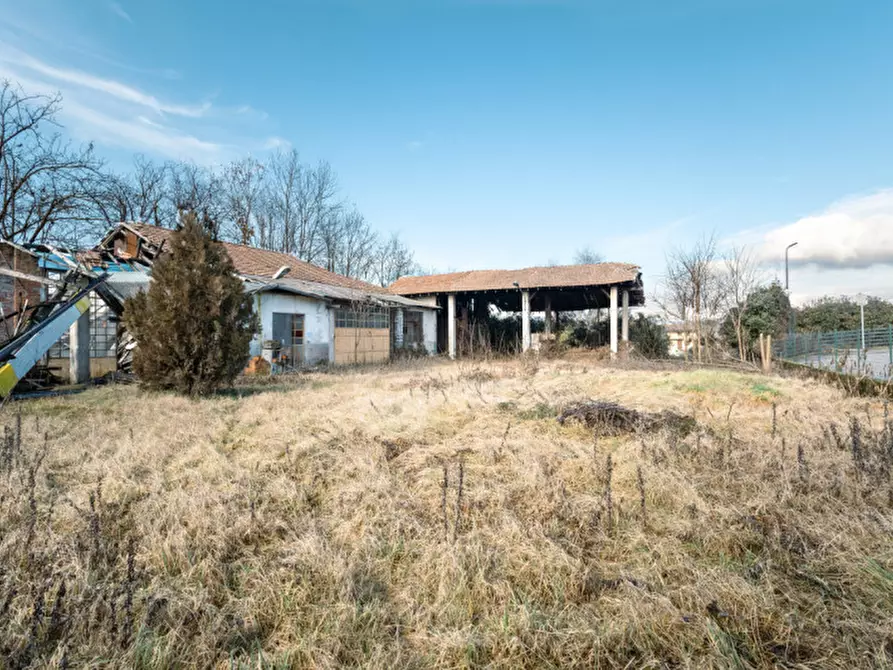 Immagine 1 di Terreno in vendita  in via caduti della liberta 166 a Castelletto Sopra Ticino