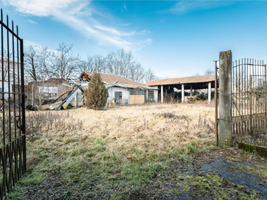 Immagine 8 di Terreno in vendita  in via caduti della liberta 166 a Castelletto Sopra Ticino