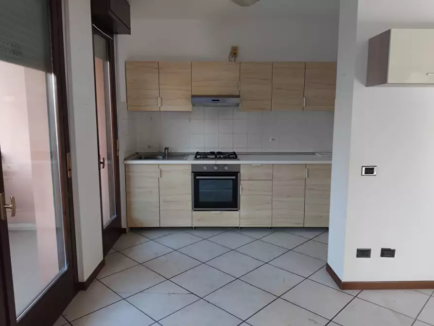 Immagine 3 di Appartamento in vendita  in VIA MONTANARI a Monza