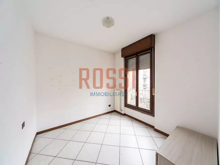 Immagine 12 di Appartamento in vendita  in VIA MONTANARI a Monza