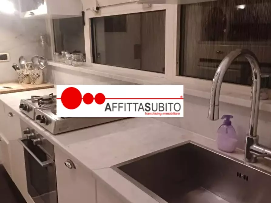 Immagine 4 di Appartamento in affitto  in Via santa luisa di marillac arco mirelli, 13 a Napoli