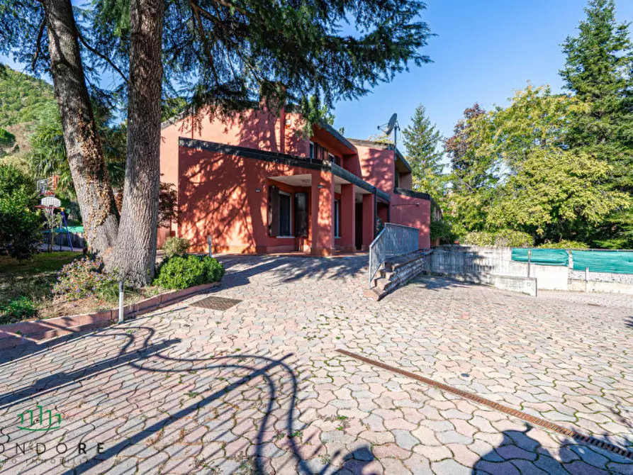 Immagine 1 di Casa bifamiliare in vendita  in Via Belvedere a Sasso Marconi