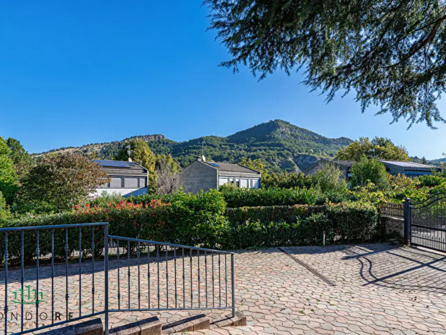 Immagine 5 di Casa bifamiliare in vendita  in Via Belvedere a Sasso Marconi