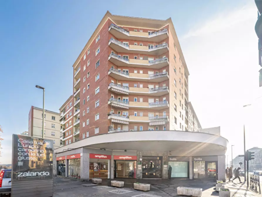 Immagine 1 di Appartamento in vendita  in Corso Giulio Cesare 58 a Torino