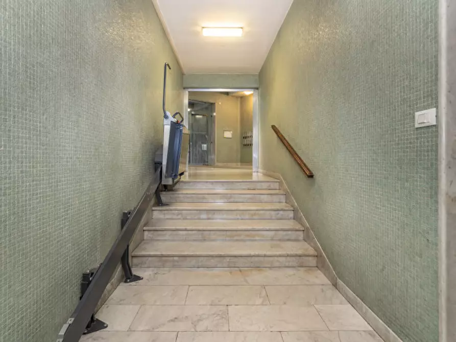 Immagine 6 di Appartamento in vendita  in Corso Giulio Cesare 58 a Torino