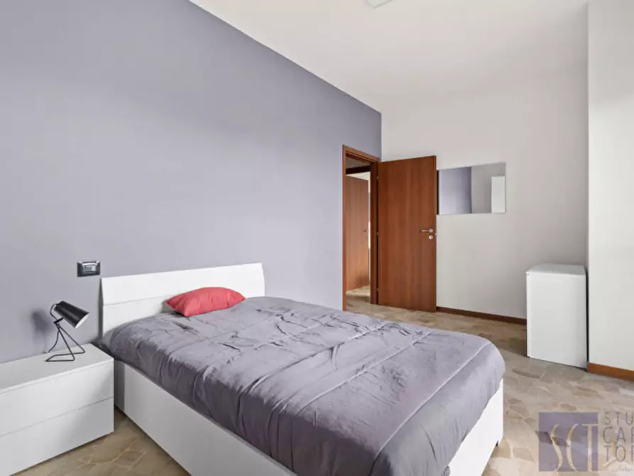 Immagine 1 di Camera in affitto  in Viale Famagosta a Milano