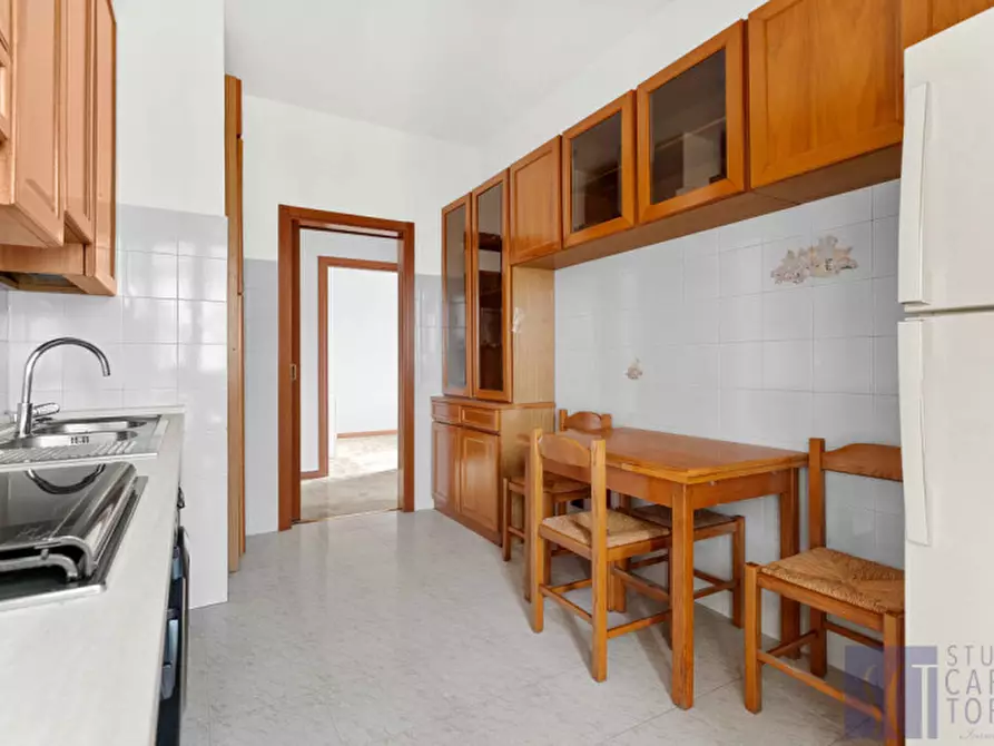 Immagine 12 di Camera in affitto  in Viale Famagosta a Milano