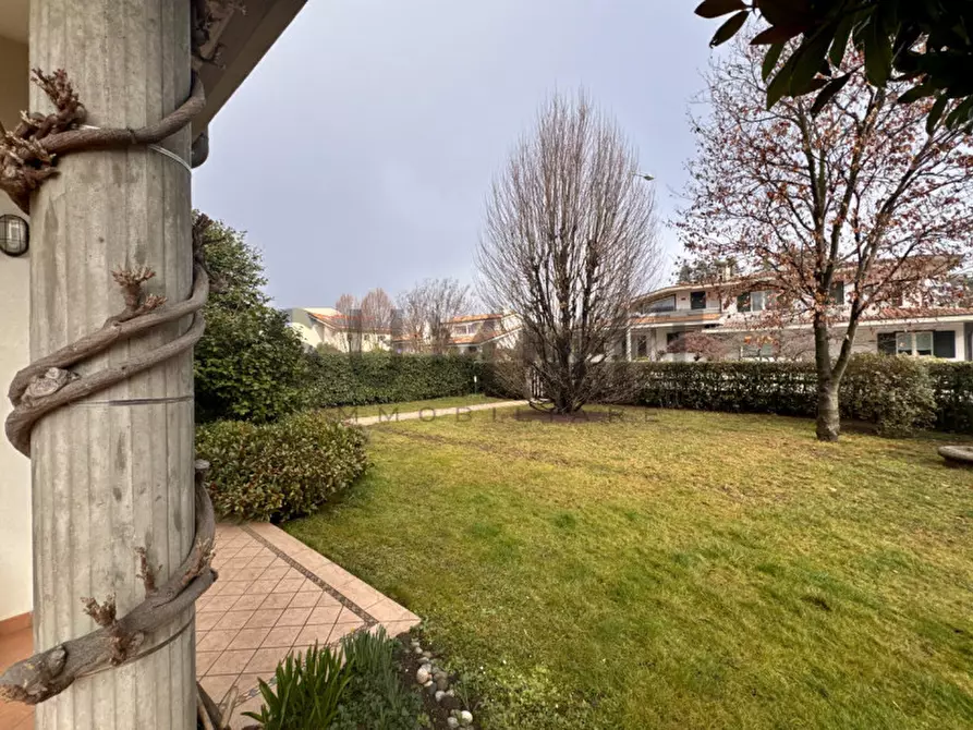 Immagine 4 di Casa bifamiliare in vendita  in Via Magrè Cristoforo a Schio