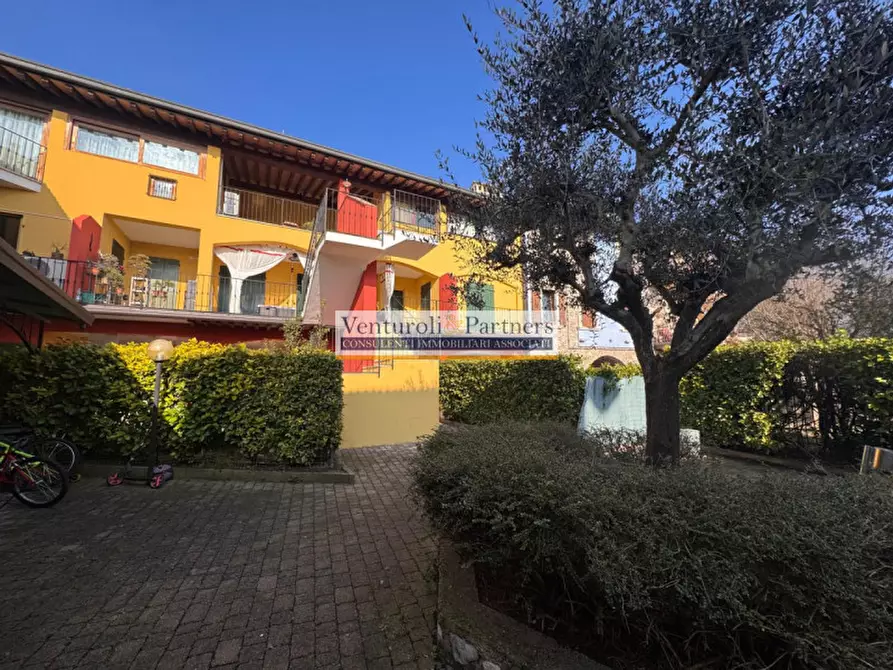Immagine 1 di Appartamento in vendita  in Via del Fabbro a Desenzano Del Garda