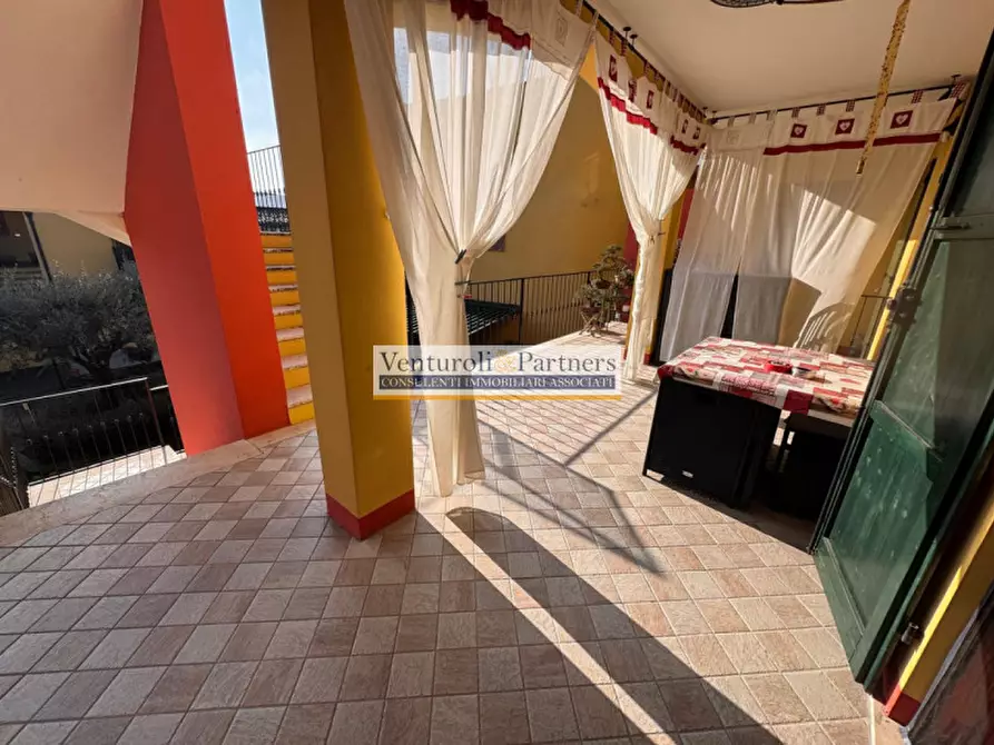 Immagine 3 di Appartamento in vendita  in Via del Fabbro a Desenzano Del Garda