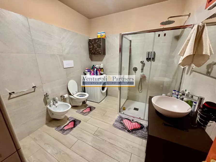 Immagine 8 di Appartamento in vendita  in Via del Fabbro a Desenzano Del Garda