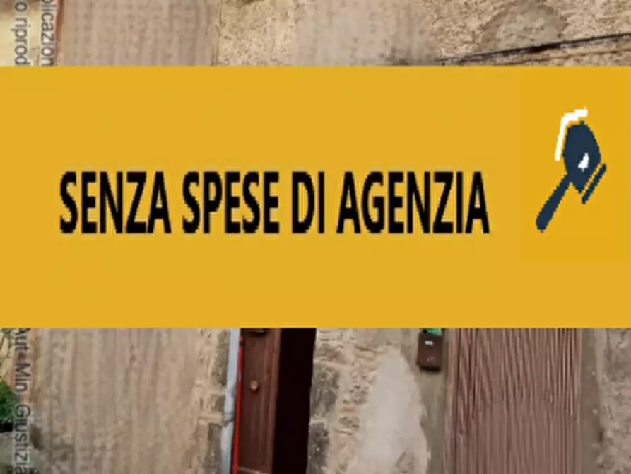 Immagine 2 di Appartamento in vendita  in Via Vittorio Emanuele III n. 168 a Latera