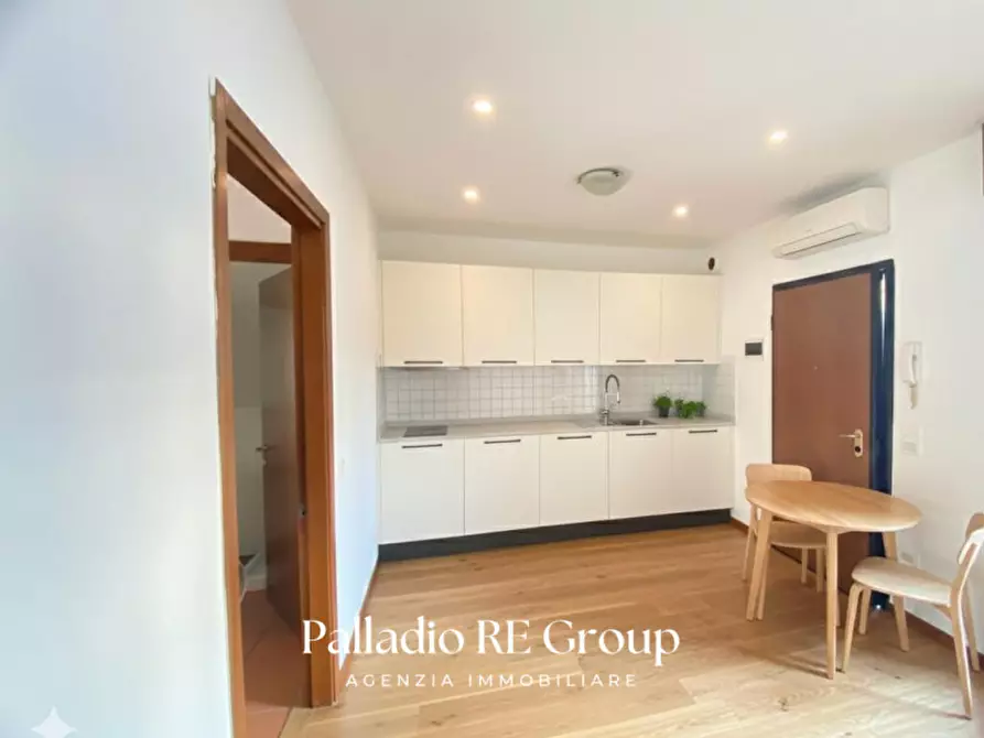 Immagine 1 di Appartamento in vendita  in strada della chiesa di polegge a Vicenza