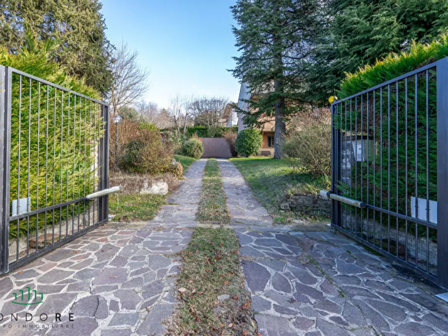 Immagine 4 di Villa in vendita  in Via Alexander Fleming a Monte San Pietro