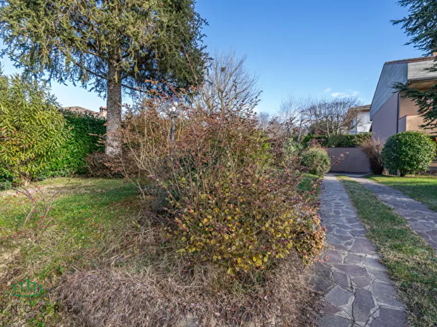 Immagine 5 di Villa in vendita  in Via Alexander Fleming a Monte San Pietro