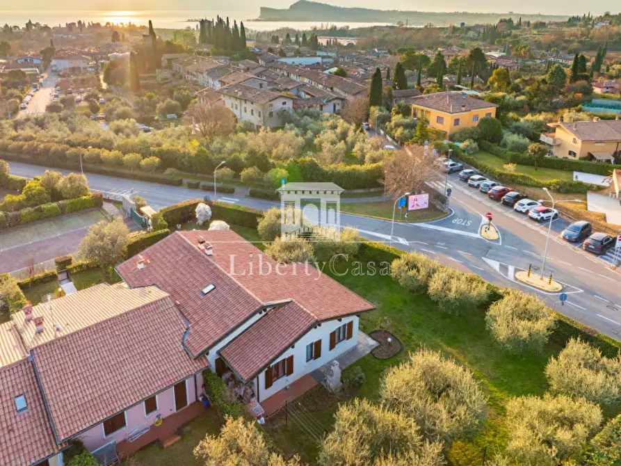 Immagine 12 di Villa in vendita  in Via Vallette a San Felice Del Benaco